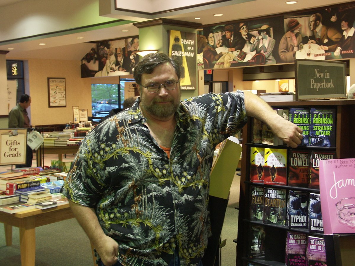 JonathanMaberry's tweet photo. #FLASHBACK to the day GHOST ROAD BLUES first appeared on bookstore shelves. I look calm AF, but inside I was doing the Snoopy dance. June 2006. #PineDeepTrilogy #writer #writerslife https://t.co/gNI3mVLTt7