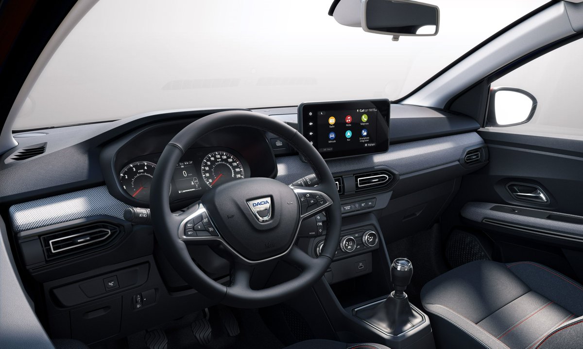 RenaultGroupDE's tweet photo. Umfangreiches Multimediaangebot: Für den neuen #DaciaJOGGER stehen drei moderne Infotainment-Lösungen zur Auswahl. Highlight ist das integrierte Multimediasystem #MediaNav mit Touchscreen, #Navigation und kabelloser Smartphone-Integration. https://t.co/wxFaJFHHzh https://t.co/dgrf3DgACL