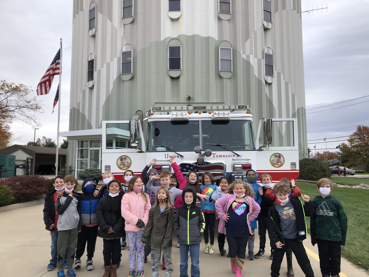 watkins_wc's tweet photo. Second graders @CloughPikeElem got to tour our community fire station!ππ @WestCler #TogetherWC #LoveWC https://t.co/nXlZ9v2bnY