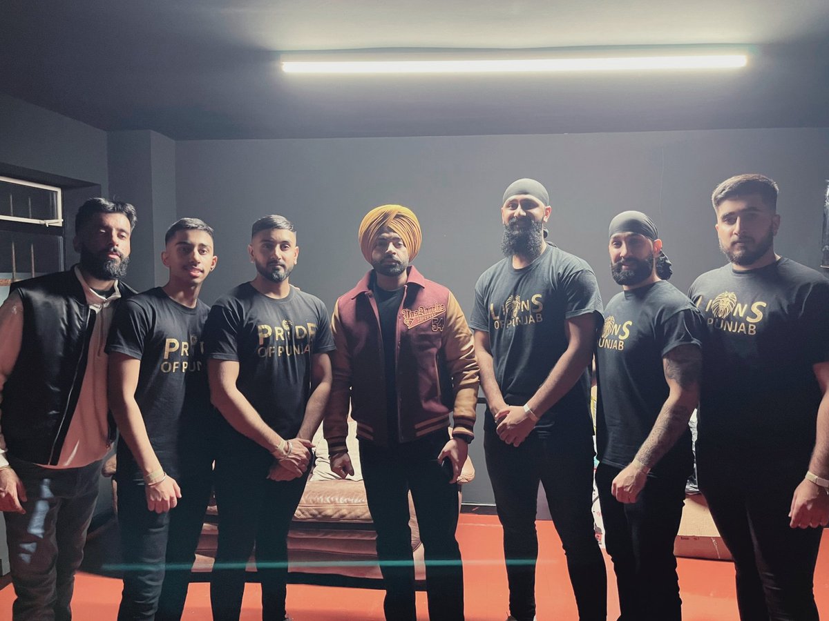 Aithon Pata Lagda Ae Jatt Di Chadhai Ae - Lions alongside Jordan Sandhu

Big up F9Events team and <a href="/MANJKSIDHU/">Manj Kaur Sidhu</a>