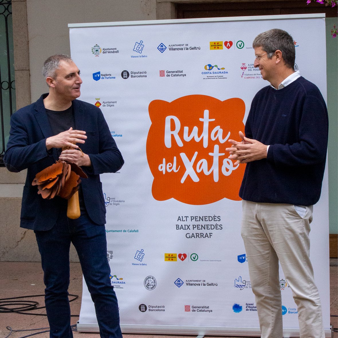 Inauguració de la nova temporada 
<a href="/RutadelXato/">Ruta del Xató</a> 2021/22 
El xef Jordi Guillem ha estat el padrí de luxe de la cerimònia inaugural oficiada als Jardins 
@espaifar_vng
rutadelxato.com/ca/el-xef-jord…