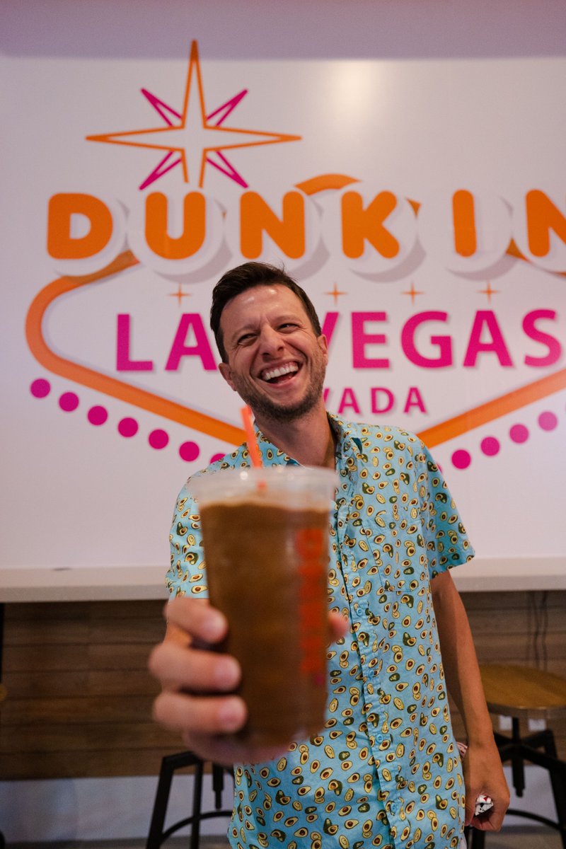 TheLINQ's tweet photo. You can always beat the Monday feels when you #LINQup with @dunkindonuts and @matfranco 😋 😋
https://t.co/kGqtdWW1yy https://t.co/xtFG6AC17n
