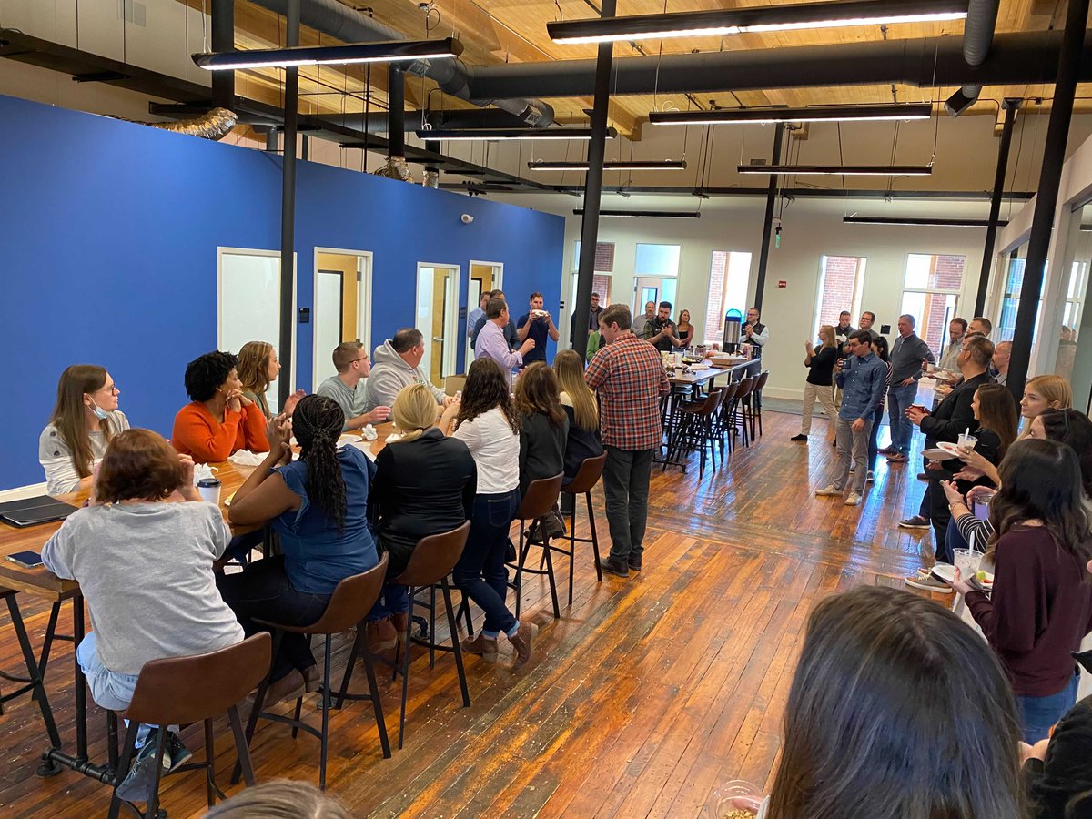 alumniventures's tweet photo. It's official 🎉 Alumni Ventures' new HQ is now open! Our new home will be the collaboration hub for 80+ NH and MA-based employees who support our investing teams across the country and provide world-class service to our 7K+ investors. #NetworkPoweredVC https://t.co/RpyLHmW05Q