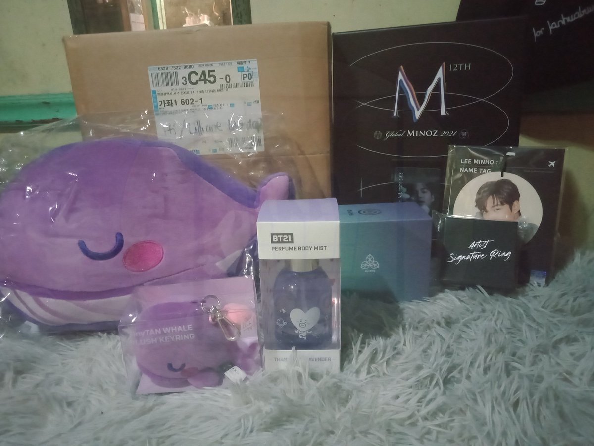 LuniverseShop's tweet photo. 🌻 #LKMUpdate | 20221115
📦 SEPTEMBER BOX
- has been arrived awhile ago~
will pack paunti-unti but the shipment will start on friday.
busy pa kasi sa thesis Lunies kaya by friday na ako makakapagpapick up kay kuya! will update invoice narin for shipping fee check nalang https://t.co/GafoSGTDqg