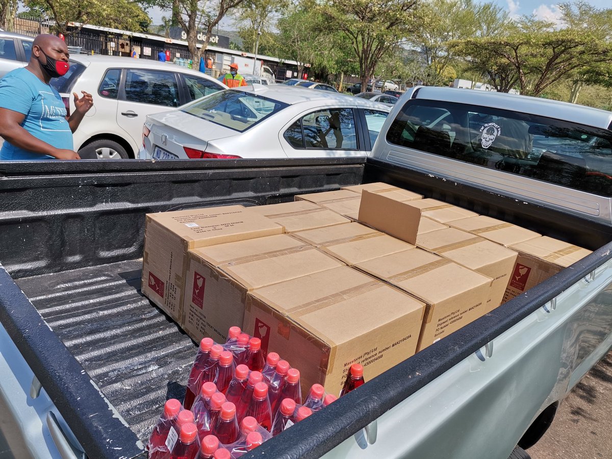 FManenzhe's tweet photo. Easy 1 from Makro Wonderboom to Kwamhlanga ❗❗💪
Bakkies and trailers for hire, you can call or whatsapp 0723932380.
We do both short and long distances.
#Gracework🙌
#FManenzheOnDuty✊
#The_Transport_Guru💀
#F_Manenzhe_Transport_and_Logistics 🔥 https://t.co/Or30jvPAD1