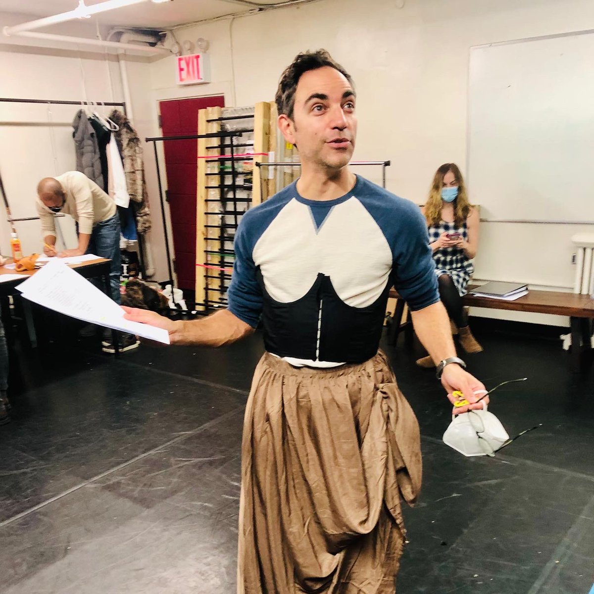 Fiascotheater's tweet photo. Showtime is right around the corner for our highly anticipated production of IMOGEN SAYS NOTHING: A Play Without A Net! 🐻🙀. Join us THIS WEEKEND, Nov. 18th-20th. Tix are on sale now. https://t.co/iHipcMSg49 #ImogenSaysNothing
#fiascotheater #restartNYgrantee #newyorktheater https://t.co/lGBGrfIox8