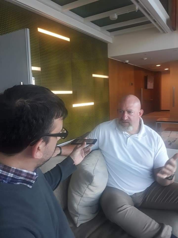 Buenos días para todos.

Soy la persona que administra la cuenta <a href="/basketparaguayo/">Guille Araujo</a> en sus redes sociales.
Tengo experiencia en medios de 🇺🇾 y apariciones en programas deportivos 🇵🇾.
Brindando lo mejor espero lograr la chance que estoy buscando a modo de regresar a Paraguay.