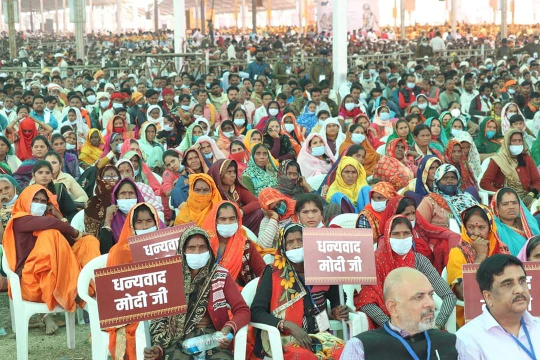 inareshthakor's tweet photo. प्रधानमंत्री श्री नरेंद्र मोदी जी के स्वागत के लिए उत्साह से भरा जंबूरी मैदान। 

#जनजातीय_गौरव_दिवस https://t.co/ZpsK72vy4q
