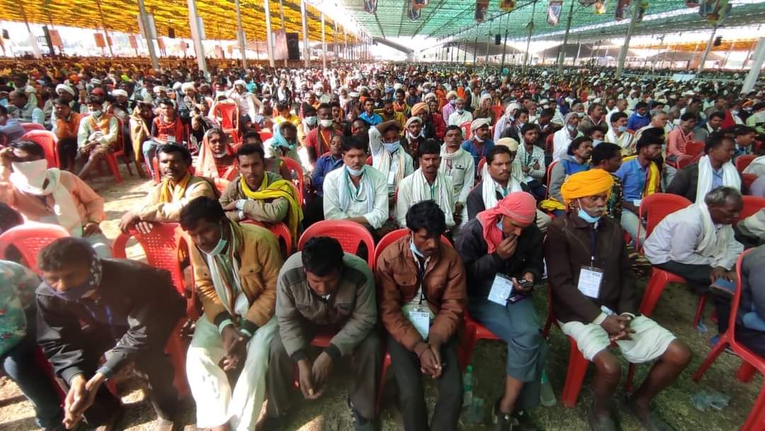 inareshthakor's tweet photo. प्रधानमंत्री श्री नरेंद्र मोदी जी के स्वागत के लिए उत्साह से भरा जंबूरी मैदान। 

#जनजातीय_गौरव_दिवस https://t.co/ZpsK72vy4q