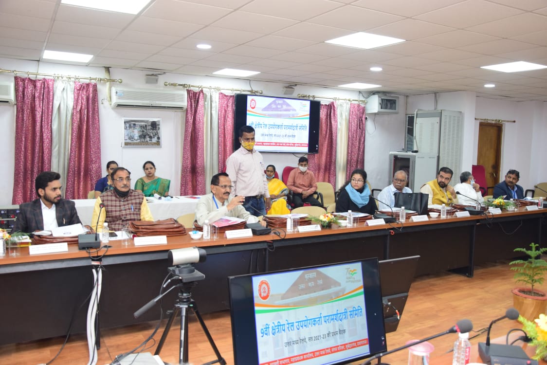 CPRONCR's tweet photo. 1st meeting of 9th ZRUCC (Part-2) concluded today at NCR Headquarters Prayagraj. 
Members exchanged their views on the current status of passenger amenities and gave their valuable suggestions for further improvements in the same.

#AzadiKaAmritMahotsav https://t.co/YELF2CY4vm
