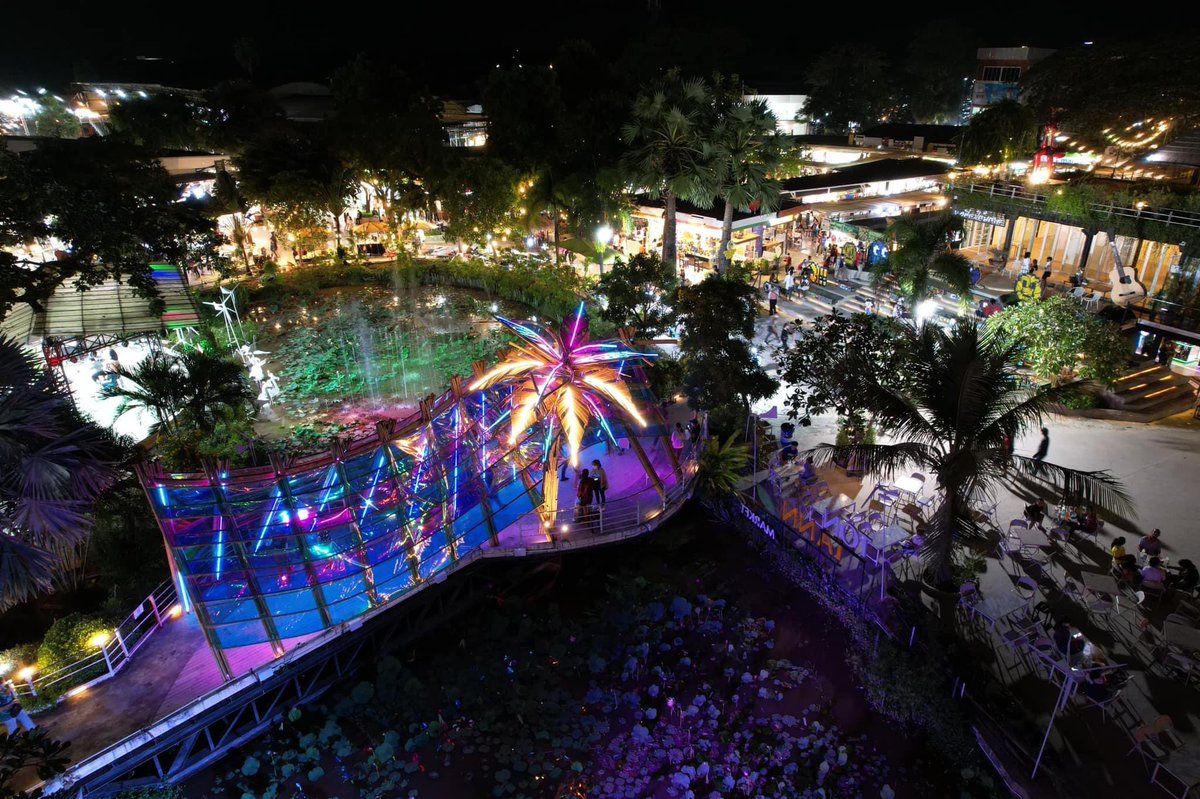 ReviewEsan's tweet photo. จุดถ่ายรูปใหม่ที่ ตลาดต้นตาล #ขอนแก่น
✨“Bamboologram Pavilion”
เป็น Art installation ที่ใช้วัสดุธรรมดา ธรรมชาติอย่าง #ไม่ไผ่

ภาพจากเพจตลาดฯ 

ดูเพิ่ม https://t.co/xLt3qYt4xm

#รีวิวอีสาน #รีวิวขอนแก่น #reviewesan #reviewkhonkaen #khonkaen #ขอนแก่น https://t.co/3ZSKBdOH4s