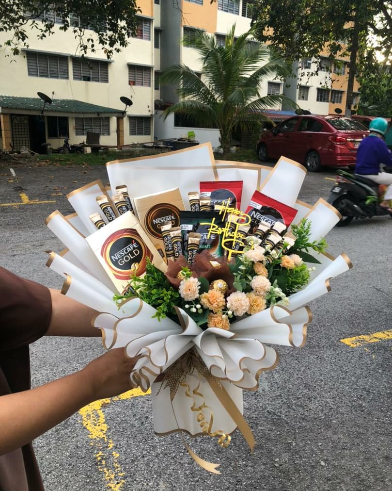 aieynjannah's tweet photo. Untuk penduduk Nilai dan berdekatan dengannya yang perlukan surprise planner untuk hari hari penting boleh pm saya. 

https://t.co/DKQNuxSqaq
https://t.co/DKQNuxSqaq
https://t.co/DKQNuxSqaq

Terus pm and harga kita boleh bincang ikut bajet anda insyaallah 😁😍🎉 https://t.co/wJsOQeaZDT