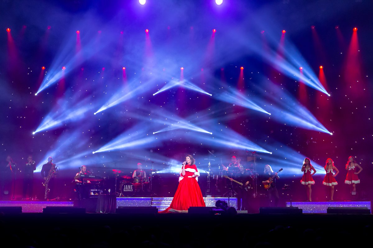 Jane McDonald tweet media