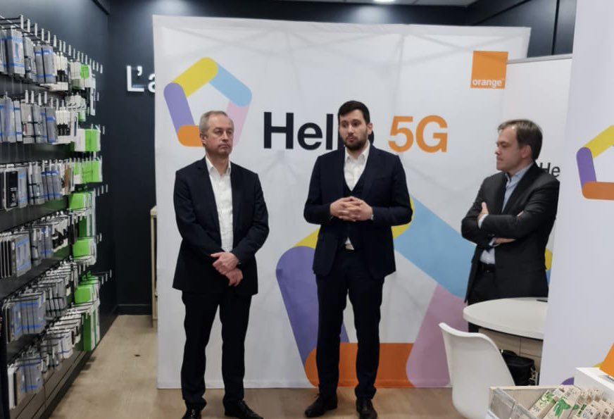 Gilles Combe (@gilles_combe) on Twitter photo Envie de passer à la #Fibre et profiter de tous les avantages du meilleur du très haut débit #Orange ?? Votre nouvelle boutique #Orange @GDT de #Forbach a été inaugurée ce lundi avec <a href="/CassaroForbach/">Alexandre Cassaro</a> et <a href="/LudovicGuilcher/">Ludovic Guilcher</a>. 😃 #touslessouriresGdt <a href="/micheljumeau/">Michel Jumeau</a> <a href="/Olivier_Mast/">Olivier Mast</a> Envie de passer à la #Fibre et profiter de tous les avantages du meilleur du très haut débit #Orange ?? Votre nouvelle boutique #Orange @GDT de #Forbach a été inaugurée ce lundi avec <a href="/CassaroForbach/">Alexandre Cassaro</a> et <a href="/LudovicGuilcher/">Ludovic Guilcher</a>. 😃 #touslessouriresGdt <a href="/micheljumeau/">Michel Jumeau</a> <a href="/Olivier_Mast/">Olivier Mast</a>