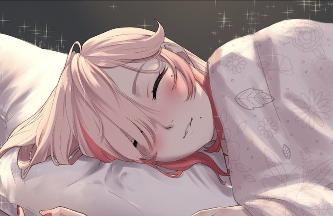 もう眠くなってきちゃった🥱早寝は健康的だよね〜💕いくのと一緒に寝てくれる人募集中🥰❣️ 