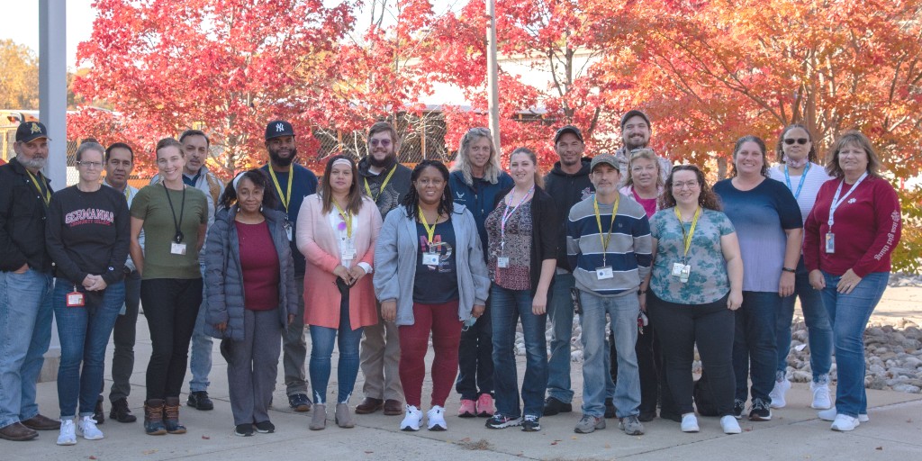 SCPSchools's tweet photo. SCPS continues to welcome new drivers to the Transportation Services Department. Since the beginning of the school year, more than 40 new drivers have completed training and are currently carrying our students to and from school. Welcome to our new drivers! @SCPSTransport https://t.co/FUKZVIw4l0