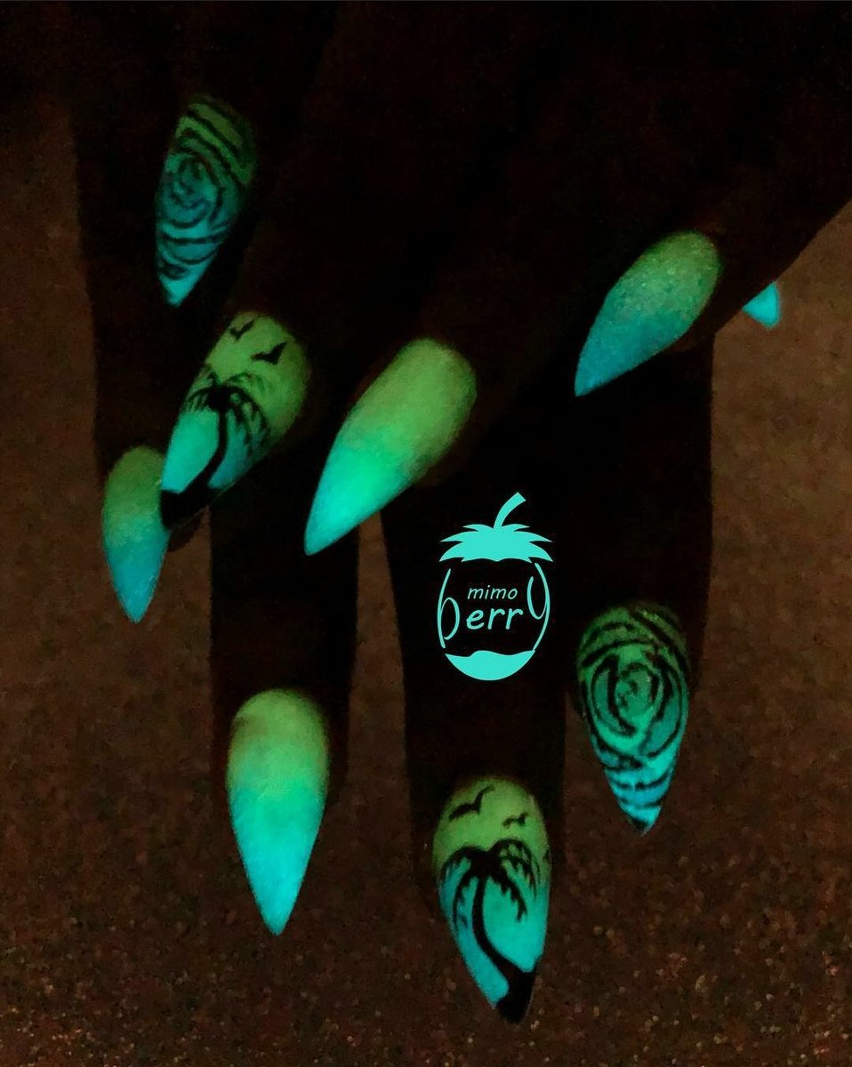 MimoBerryGh's tweet photo. Glow Night, Mimoberry, 2019
For #thekabukiii by @MimoBerryGh

#gelpolish #nailart #nailsdone #nailshape #nail #nights #rhinestone #nailsbyme https://t.co/2fXGVw8iEm