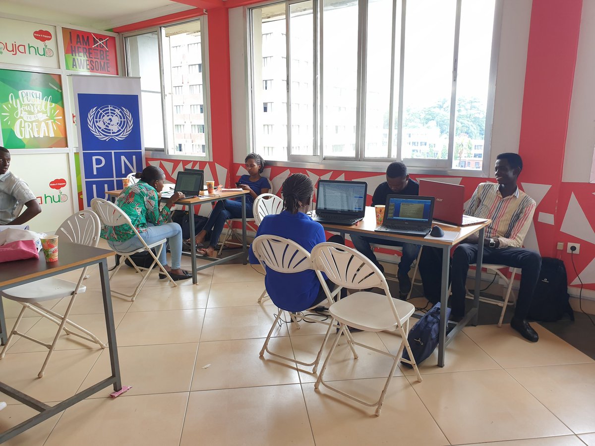 BujaHub's tweet photo. Pour une entreprise ,déterminer son marché cible est une stratégie très importante ,cela permet de savoir qui sont vos clients et comment les approcher .

@PNUDBurundi 
@mincotim 
@MESRS4 
#Burundi
#bujainnovationweek 
#innovationweek
#BujaHub https://t.co/6QvE8YmzA0