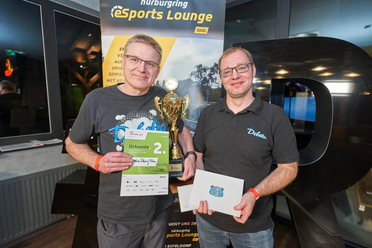 Region56Plus's tweet photo. Puh!😨Wir mussten erstmal ein paar Tage durchatmen. Was war das für ein enger Kampf um die Podiumsplätze beim R56+ #eRACING-CUP?🤯

Unsere Freunde von TV Mittelrhein haben das gesamte Rennevent in einem Beitrag zusammengefasst, den ihr hier findet: https://t.co/KCoAb0kdlE https://t.co/Xl0VFzDkrH