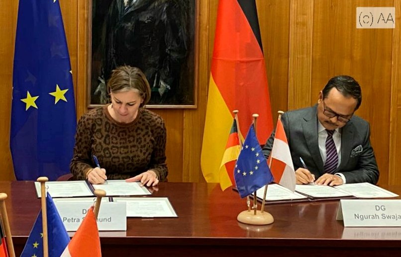 Very good consultations with <a href="/SwajayaN/">Ngurah Swajaya</a> today in Berlin. Ready to boost 🇩🇪-🇮🇩 strategic partnership, ahead of 70 yrs diploma relations. Signed agreement on maritime cooperation. Indonesia is key partner for 🇩🇪 in #IndoPacific, incl. #G7-#G20 cooperation &amp; #ClimateChange. <a href="/Kemlu_RI/">MoFA Indonesia</a>