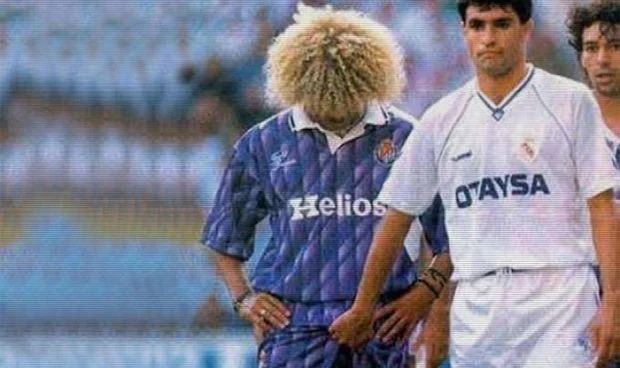 realvalladolid's tweet photo. Pero Movember no va solo de dejarse bigote, va de pelotas, de palparlas, que de esto sabemos un poco.
⚽⚽
Y si te duele, no dudes en llamar a tu centro de salud. 
https://t.co/6Hkv4jbozH 
#Movember
👨🏻 https://t.co/EsIyXW4ztM