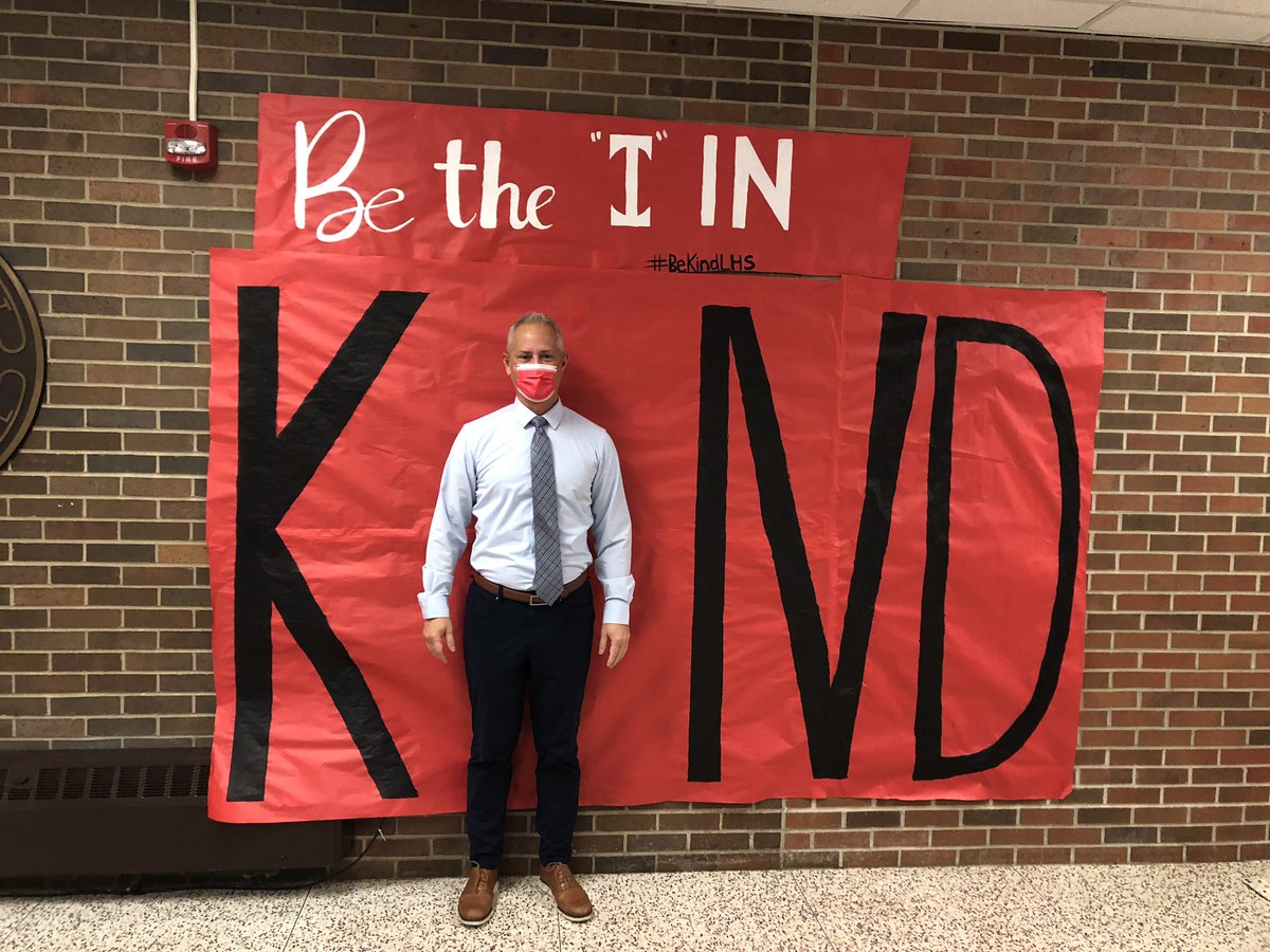 MrsWernera's tweet photo. #BeKindLHS @Berry_Principal https://t.co/P9sxU5joo4