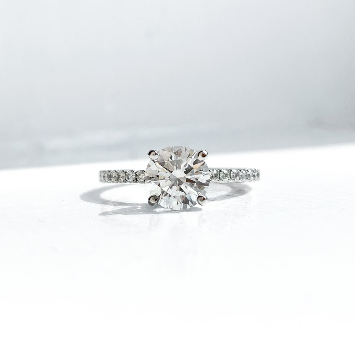 DanasGoldsmith's tweet photo. With a love for adventure and water, our client had a surprise scuba proposal in mind.  Once all the travel details were in place and ready to go, the surprise was on him when she told him she couldn't dive.  There was a baby on it's way!  Congratulations! Let us tell YOUR story. https://t.co/DDwsQoJ7P6