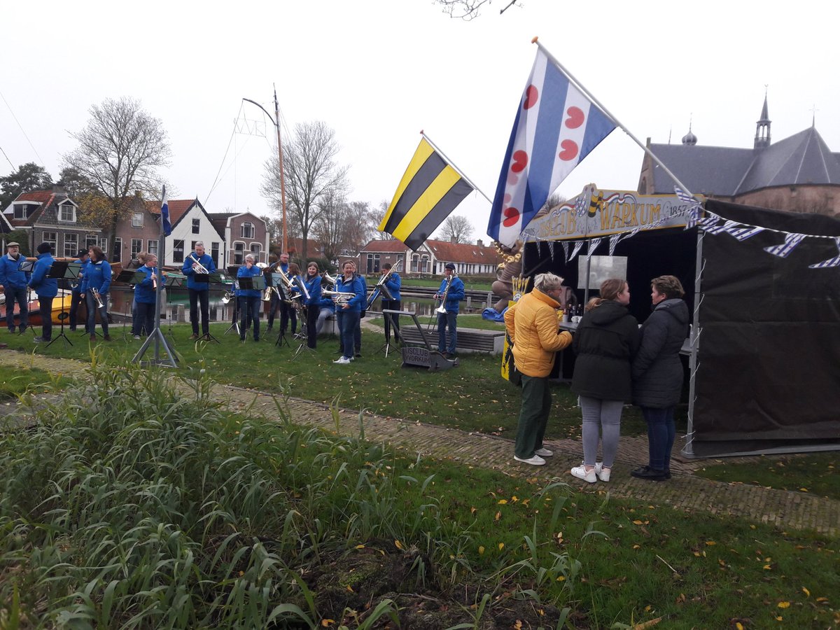 #Workum in afwachting op de boot met André en Janny..