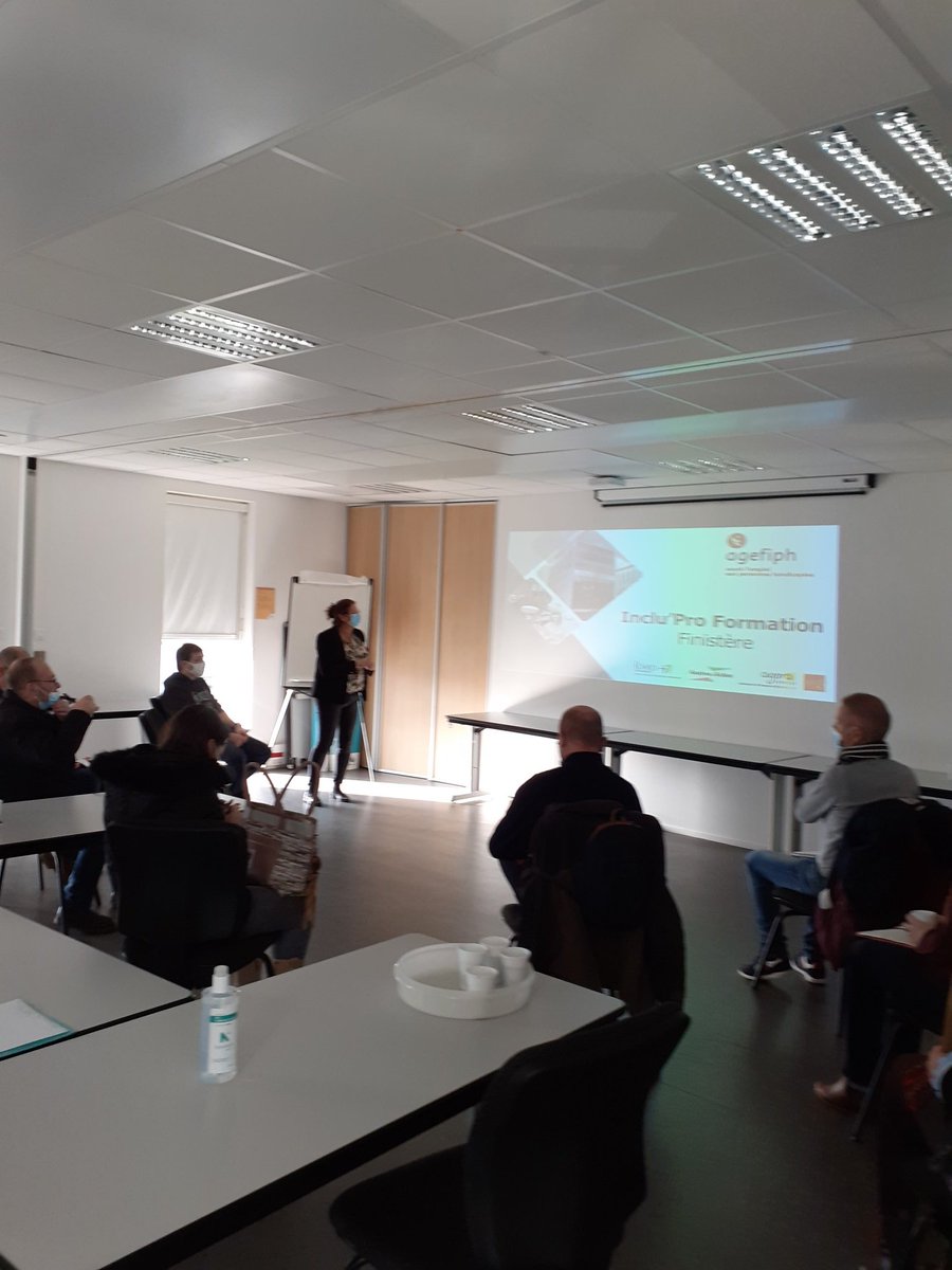 ArnaudCapp's tweet photo. @pole_emploi #morlaix coup d'envoi pour la #SEEPH2021 , semaine européenne pour l'emploi des personnes handicapées,  avec 3 conférences thématiques
Merci à @Capemploi_ , #ibep et #adapt 👍 https://t.co/Qxro27p8c6