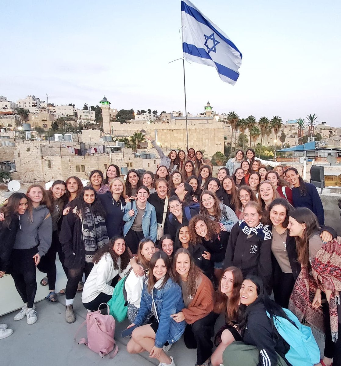 TheHebronFund1's tweet photo. Welcome to Hebron to the Mechinat Lapidot pre-army academy! Our own Yishai Fleisher gave them a tour of the City of the Founding Fathers and Mothers.

#Hebron #Mechina https://t.co/nTapM76hAV