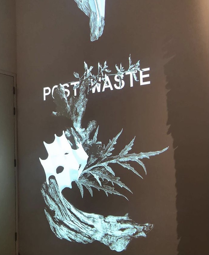 DragonRougeUK's tweet photo. Our Dragons took a little trip to visit @DesignMuseum's Waste Age exhibition last week. It was truly inspiring to see how designers are rethinking the way we live.
#EndTheWasteAge #DRLDN #DRlife #CircularEconomy #sustainability #AgencyLife https://t.co/ig9TArYGhQ