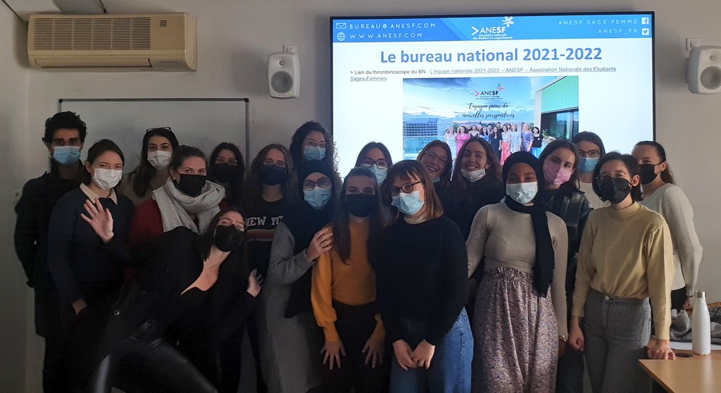 Eulalie_Griffon's tweet photo. #Réseau | aujourd'hui j'ai présenté l'ANESF aux étudiant.e.s sages-femmes en L2 de Nîmes👩‍🎓

▶️ Représentation des ESF
▶️ Défense des Droits
▶️ Implication des ESF dans la structure
▶️ Prochains RDV de l'ANESF avec les #JNESF et le #Congrès

Merci de votre présence et à bientôt ! https://t.co/L8lMmwudxE