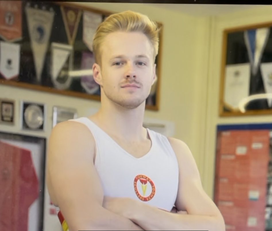BSWaterpolo's tweet photo. Great to see @BoltonSchAlumni Lewis Daly back in school this morning using the school rowing facilities for his rowing challenge launch! 

Lewis is a former school Water Polo Captain and current @ENGWaterPolo international. 

🤽🏻‍♂️🚣 🏴󠁧󠁢󠁥󠁮󠁧󠁿 https://t.co/mBap8w2MLX