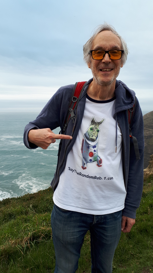 jim_hunt's tweet photo. #LisaTheLEAF ferried @kasiaturajczyk and I to an incident packed stroll along the @swcoastpath at #Crackington Haven yesterday:

https://t.co/j9fewLnXSn

#RayTheRandomRobot came along for the ride too!

#DigitalArt #ElectricVehicle #EV #surfing #Cornwall

Cc: @EVclicks https://t.co/KfIQ09lt1k