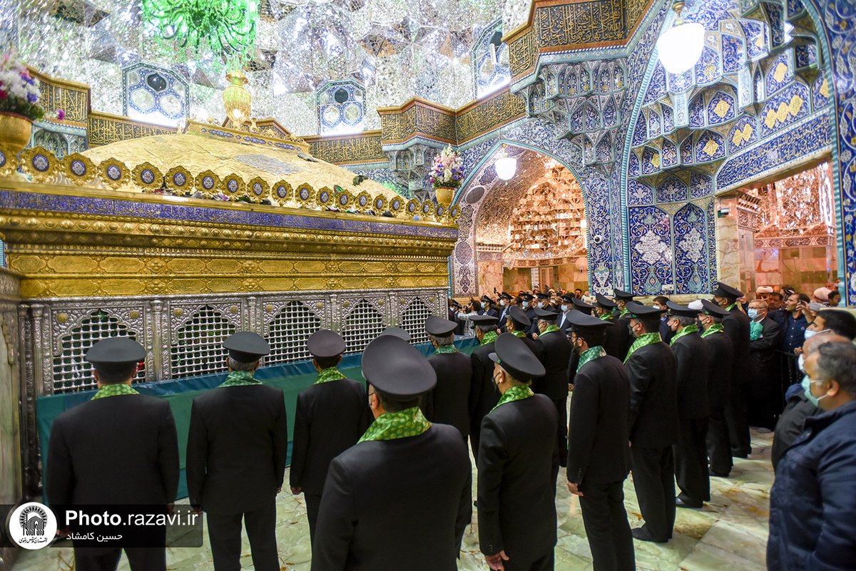 ImamRezaEN's tweet photo. On the threshold of demise anniversary of Sayeda Masuma (sa), her holy Zarih was covered in black by the servants of Imam Reza (as)'s shrine. https://t.co/n7dX4blkJM