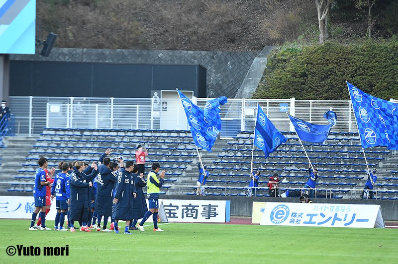 SoccerKingJP's tweet photo. 🖼写真ギャラリー🖼
🇯🇵明治安田生命J2リーグ第39節
⚽️FC町田ゼルビア 1－1 ザスパクサツ群馬
🗓2021年11月14日
🏟町田GIONスタジアム
📸森優斗 @0320_yuto 
掲載枚数 / 36点
https://t.co/3z1gFDCZN5 https://t.co/t5qOe7RwNt