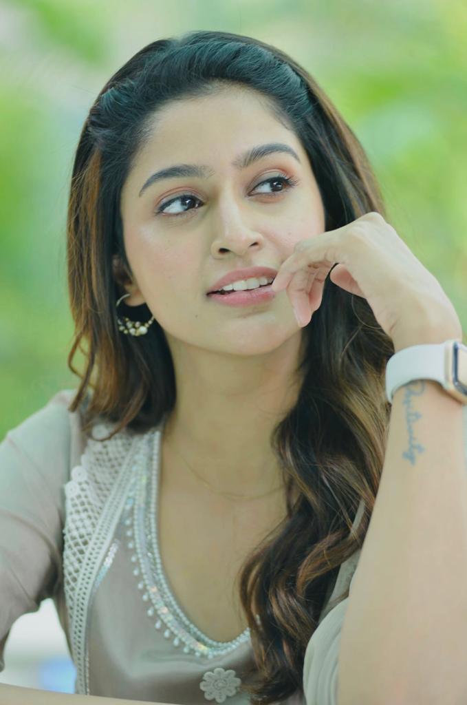 FilmyReporter_'s tweet photo. https://t.co/6g0ldk0MOH