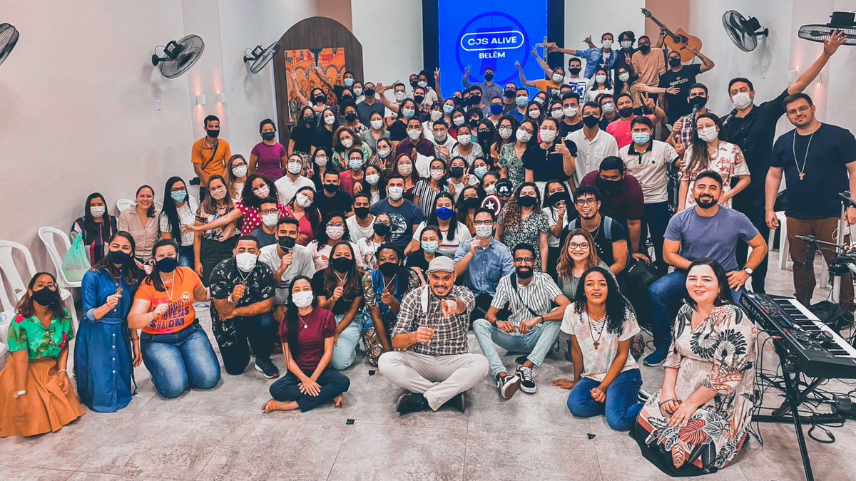 shbelemoficial's tweet photo. Voltando pra twittar a foto oficial dos meus jovens no CJS 🥰 #cjsalive #tonocjs 
@JuventudeSh @comshalom https://t.co/F3wlQyzf89