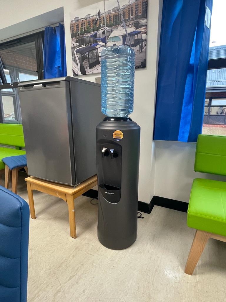 hedylagmay's tweet photo. Well done Japonica ward staff…A big thank you from the family of our patient❤️❤️❤️#waterdispenser https://t.co/zYpdJfRTCC