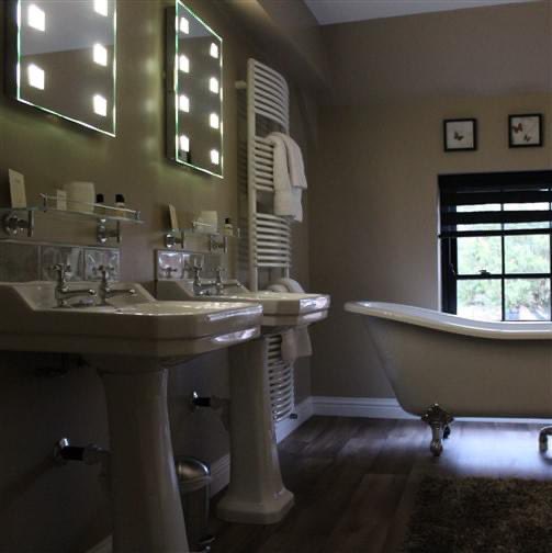 The Blue Bell tweet media