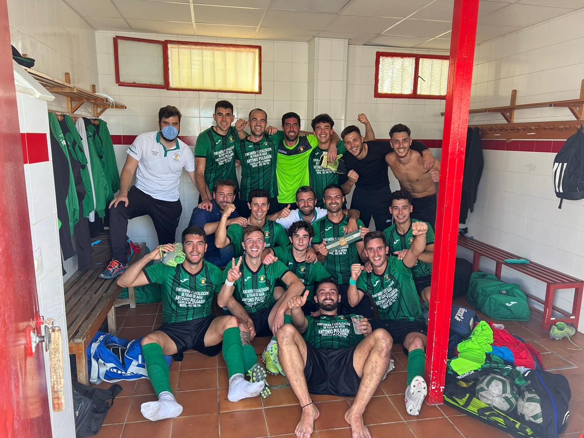 AndresBoron's tweet photo. Victoria en Lora 1-3 ¡Hemos vuelto! @CazallaBpie https://t.co/6UUhzYcRlL