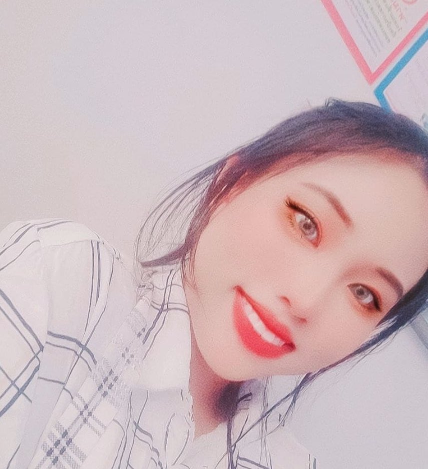 CM88TW03's tweet photo. โค่ว มาไกลอยู่นา 555💓 สมัยก่อนฉายานักเหมากิจกรรมไม่เกินจิง🤣
#howmuchhaveyouchangedchallenge https://t.co/R9PUAc3hF3