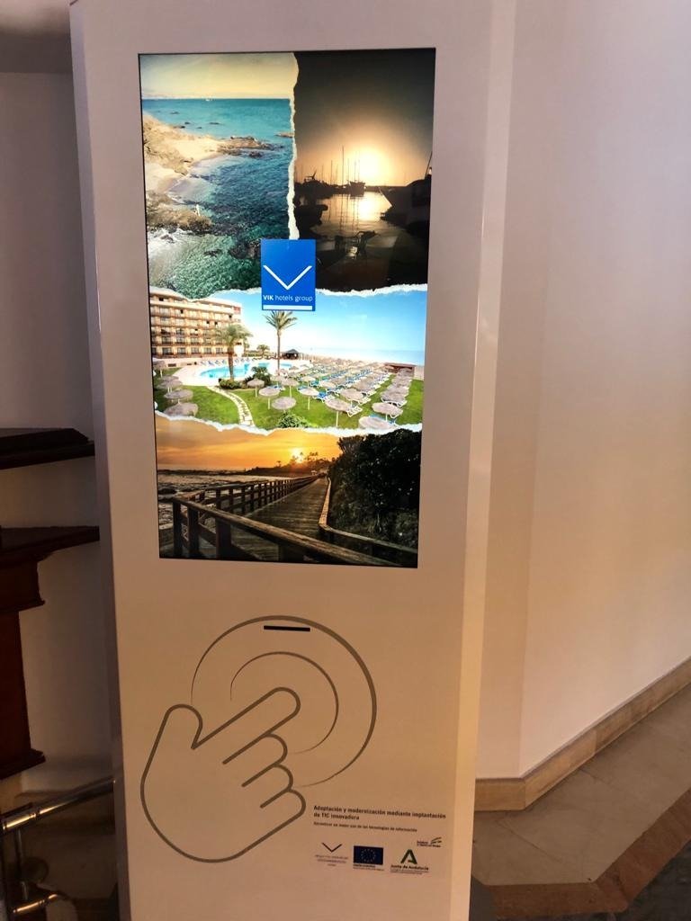 TurismoAND's tweet photo. 🔊Destacamos las nuevas tecnologías como pieza clave para reforzar al sector en #Málaga 

🔷DT @Nuriarodriguezc ha visitado el @GranCostadelSol que ha recibido 32.000€  para digitalizar sus servicios

🗨 "Las nuevas tecnologías son fundamentales porque mejoran la competitividad" https://t.co/KbouXWlHnK