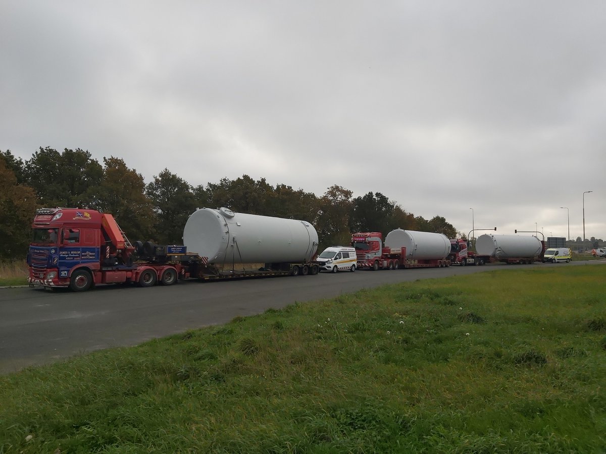 Forbes_Group's tweet photo. A recent delivery of 3 x 100 cubic metre tanks en route from our Kelso works. https://t.co/4riGMvyRpV