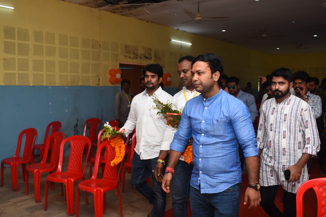 sujeetsingh4bjp's tweet photo. #YFA
#YfaTeamDeclaration
ଆଜି ସୁବର୍ଣ୍ଣପୁର ଜିଲ୍ଲା ଠାରେ ଅନୁଷ୍ଠିତ @Yfaodisha ର ସାଙ୍ଗଠନିକ ବୈଠକ ରେ ଯୋଗଦେଲି । କାର୍ଯ୍ୟକ୍ରମ ରେ ଜିଲ୍ଲା ର ୨୪ ଜଣିଆ କମିଟି ଏବଂ ସମସ୍ତ ବ୍ଲକ୍ ଓ ULB ର ସଭାପତି ଙ୍କ ନାମ ଘୋଷଣା କରାଯିବା ସହ ଜିଲ୍ଲା ରେ କିପରି ସଂଗଠନ ସୁଦୃଢ ହେବ ସେ ଉପରେ ଆଲୋଚନା କରାଗଲା । @AprajitaSarangi https://t.co/YakNS2BliW