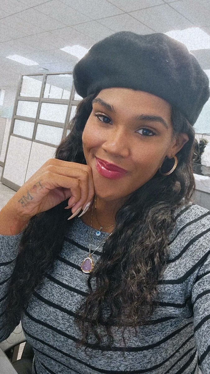 _ShayRoZay's tweet photo. Until you make peace with who you are, you'll never be content with what you have. ﾚo√乇 the ﾚif乇 you ﾚi√乇, ﾚiv乇 the ﾚif乇 you ﾚo√乇! #MorningMotivation #LoveThyself #YouControlYourDestiny #PrioritizeYourLife #DoWhatMakesYouHappy https://t.co/15WrK3tAHQ