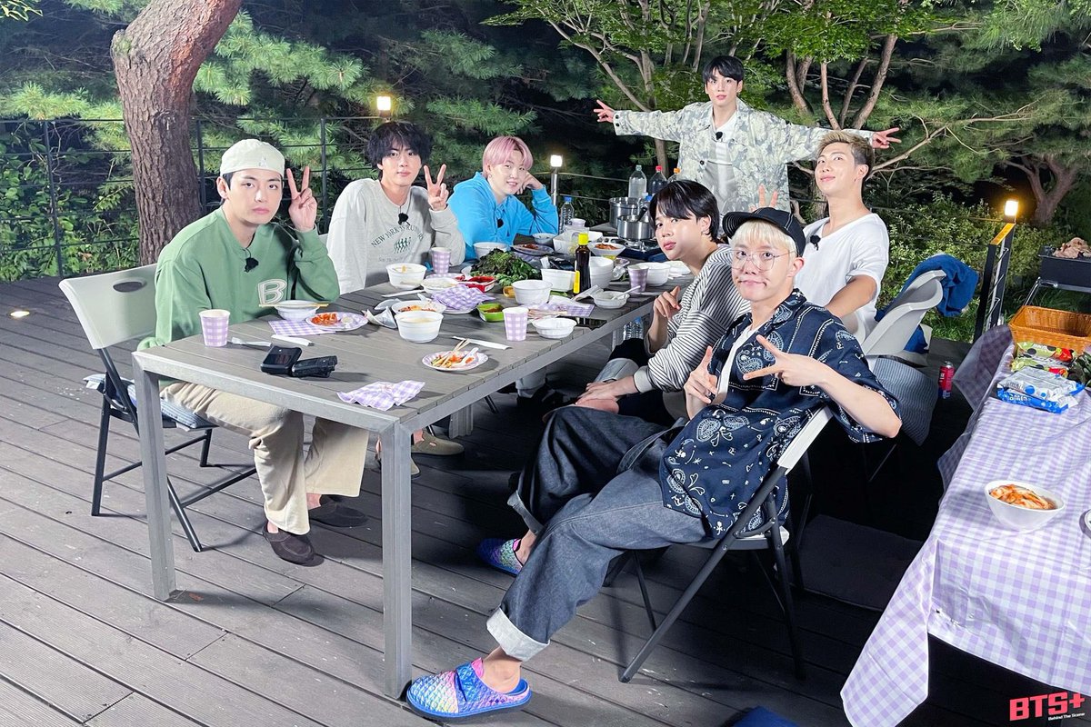 jiming60335890's tweet photo. 탄이들 짱!
#PCAs #BUTTER #TheSong #BTS 
@BTS_twt https://t.co/RzRxntjBQl