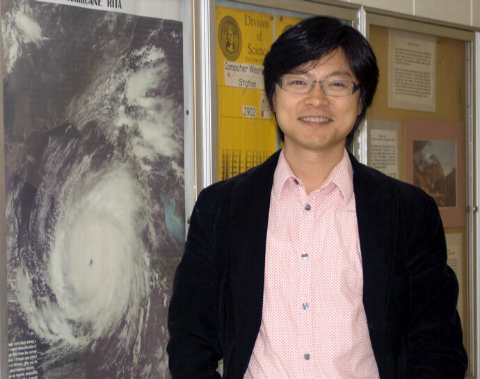 CityCollegeNY's tweet photo. CCNY joins @NASA $177M mission to study tropical storms and thunderstorms, including their impact on global #climate modeling. Learn more about this project, co-led by @CCNY_Science #satellite data expert Z. Johnny Luo https://t.co/CAGSvL9Xbv https://t.co/zdtNbQSZla