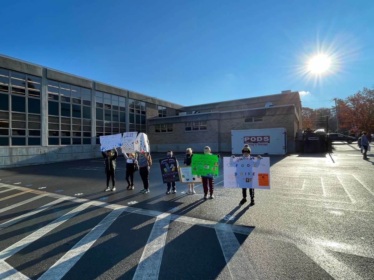 JewettHealth's tweet photo. Shawsheen Leaders held their food drive posters during arrival. Third Graders were promoting our Wilmington Food Pantry Food Drive will be going on until November 19th. Donations can be dropped off to the main office. #fooddrive #ShawsheenLeaders #communityservice #gratitude https://t.co/z1kP6tmmaV