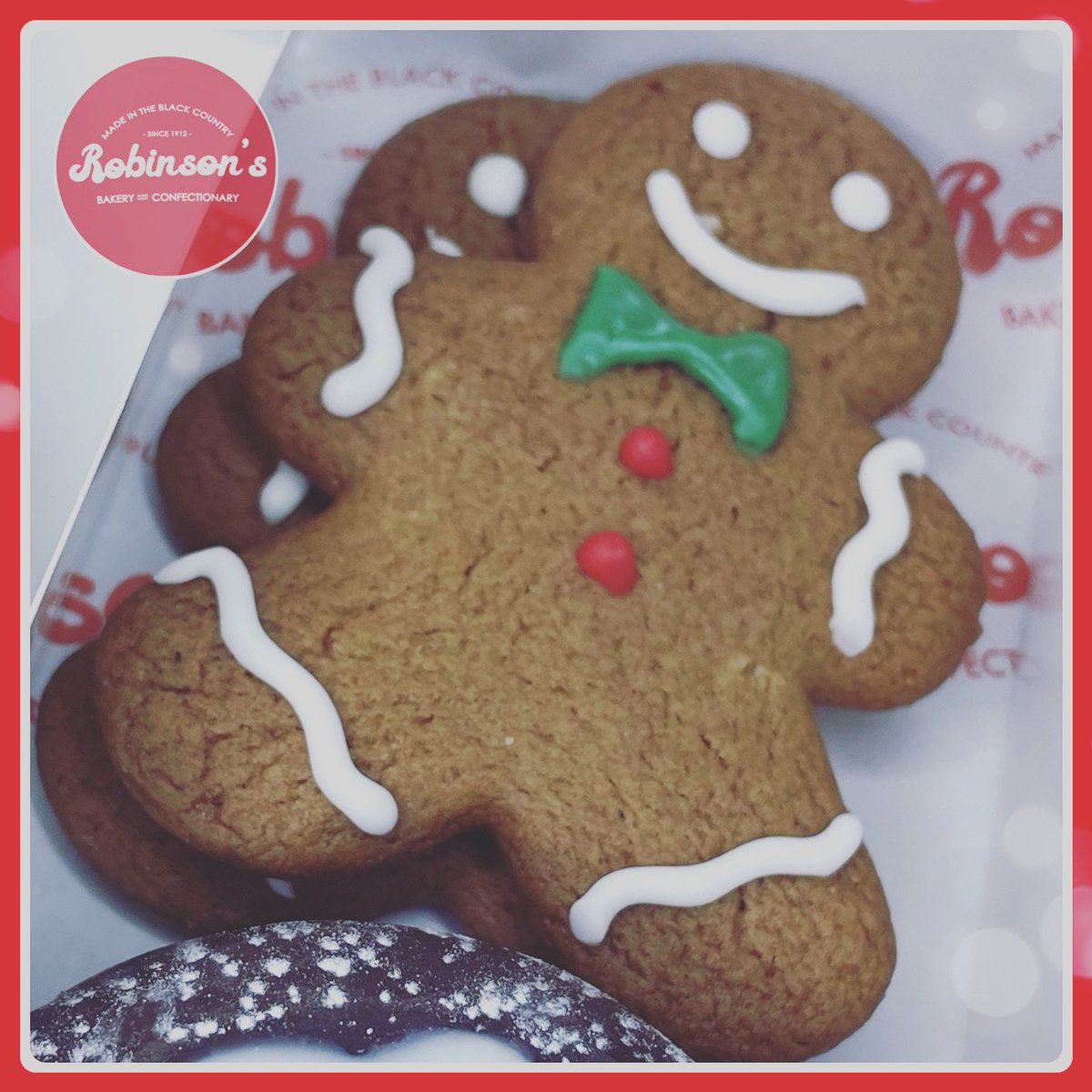 It’s almost time for the #christmas goodies 🎅🎁🎄Our bakery elves are in overdrive working on the #christmasgiftbox #viennesemincepies &amp; #chocolatetruffles all #handmade in the #blackcountry #robinsonsbakery #familybakery #localbusiness #shoplocal #cakes #bakery